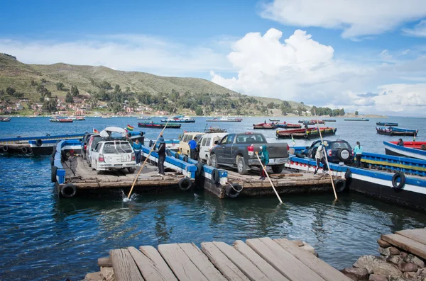 호수 Titicaca, 볼리비아에 페리 서비스 — 스톡 사진