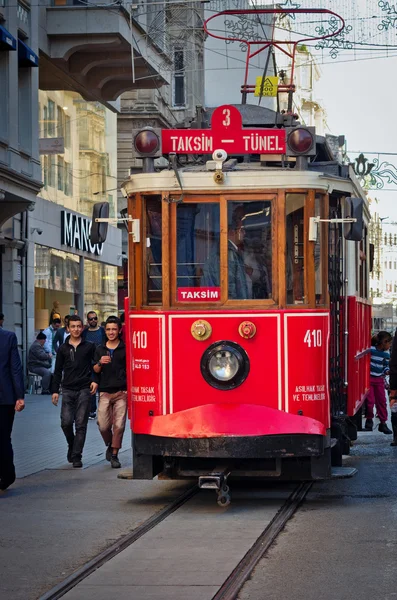 Avenida istiklal em istanbul — Fotografia de Stock