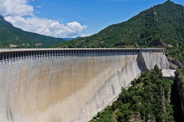 Baells dam in the region Bergueda — Stock Photo, Image