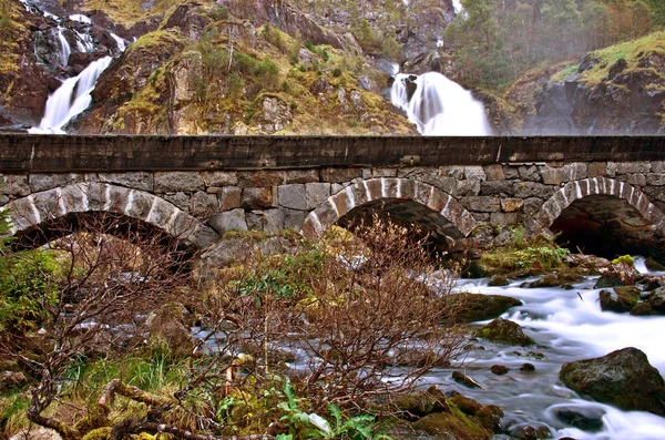 Latefoss, vodopády v Norsku. — Stock fotografie