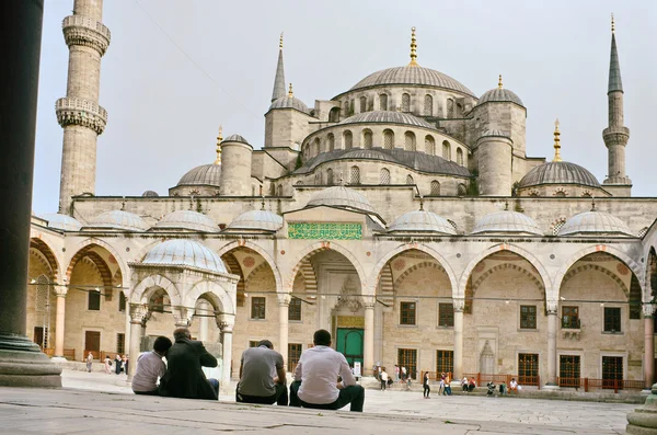 Mezquita del sultán Ahmed en Estambul — Foto de Stock