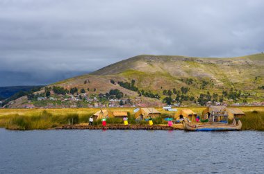 Geleneksel köy Uros Islands otelleri 