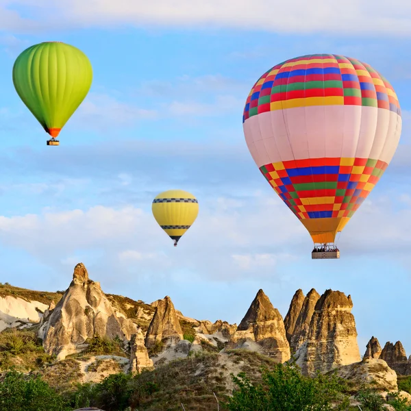 Balões de ar quente em Capadócia, Turquia — Fotografia de Stock