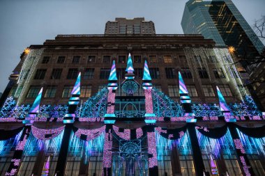 New York City, New York, ABD - 27 Kasım 2019: Saks Fifth Avenue (Mağaza)