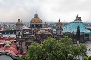 Meksika 'daki Guadalupe Leydisi Bazilikası.