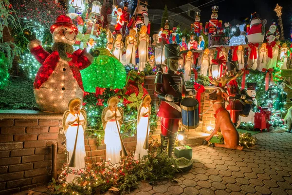 Nueva York Diciembre 2018 Decoraciones Navideñas Casas Barrio Dyker Heights —  Fotos de Stock