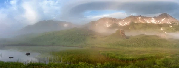 Paisaje Montaña Isla Paramushir Islas Kuriles Rusia Grupo Karpinsky —  Fotos de Stock