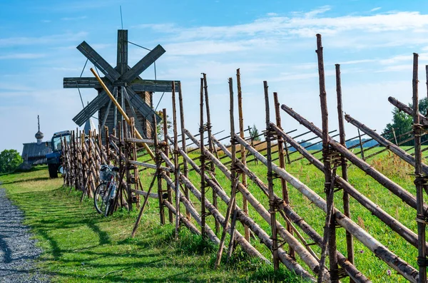 Mulino Tradizionale Russo Sull Isola Kizhi Carelia Russia — Foto Stock