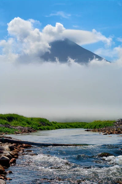 Berglandschaft Auf Der Insel Paramushir Kurilen Russland Der Fuss Peak — Stockfoto