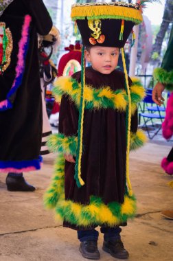 Mexico City, Meksika - 9 Aralık 2016: Virgin Guadalupe Basilica square Our Lady of Guadalupe üzerinde onun onuruna kitle törenle Festival