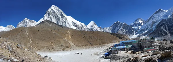 Gorak shep village und kala patthar, nepal — Stockfoto