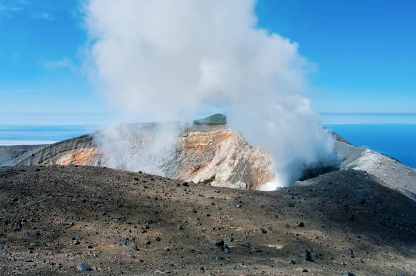 Vulcano Ebeko — Foto Stock