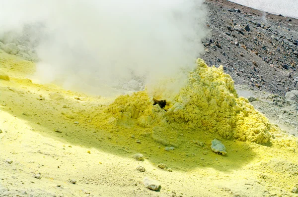 Ulfur of Ebeko Volcano — Stock Photo, Image