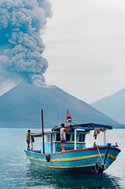 Anak Krakatau volkanın tekne
