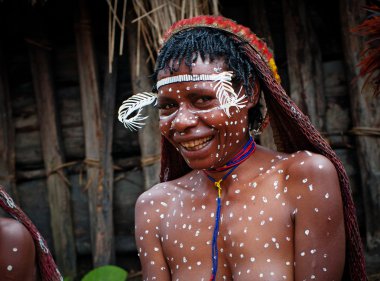 Papua kabilesi kadını
