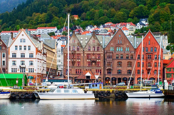 Historiska byggnader i Bergen — Stockfoto