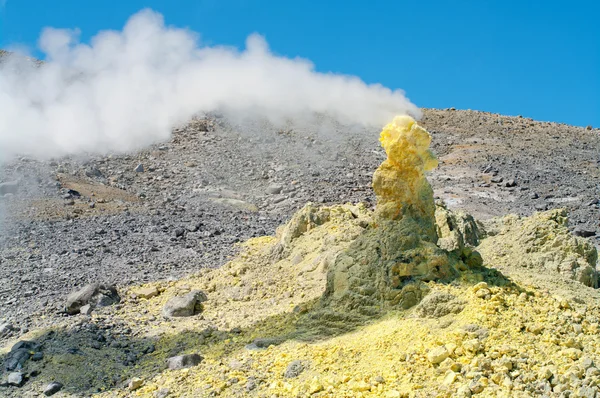 Kurilské ostrovy Ebeko sopka — Stock fotografie