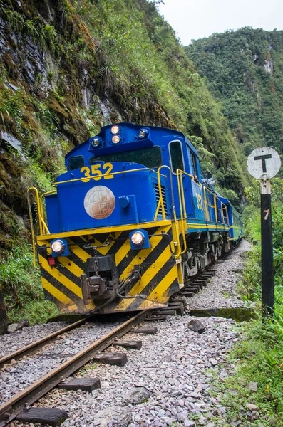 Comboio que liga Cusco e Machu Picchu — Fotografia de Stock