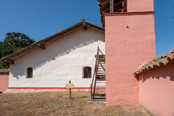 Миссия La Purisima Conception - испанская миссия в Ломпоке, Калифорния, США