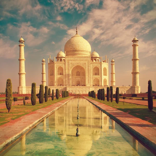 Weergave van Taj Mahal in Agra — Stockfoto