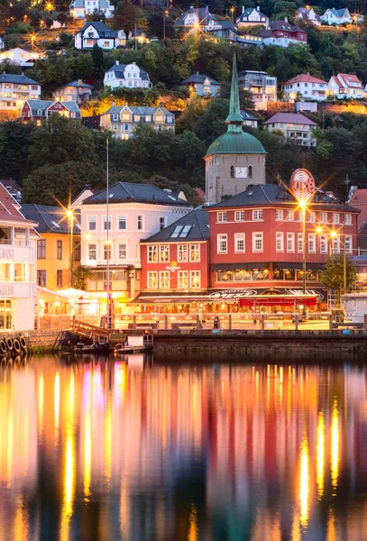 Historische gebouwen in Bergen — Stockfoto