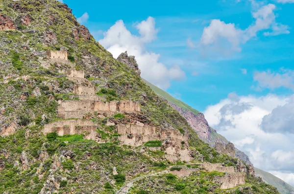 Ollantaytambo - antigua fortaleza inca — Foto de Stock