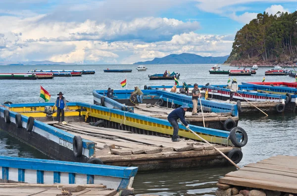 호수 Titicaca, 볼리비아에 페리 서비스 — 스톡 사진