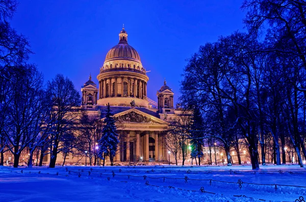 St Isaac Cathedral in Saint Petersburg — Stock Photo, Image