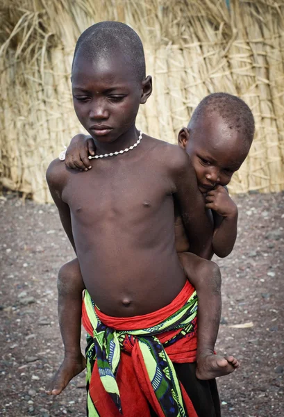アフリカ正体不明エル ・ モロの子供たち — ストック写真