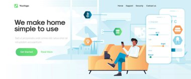 Smart Home 'un iniş sayfası şablonu. Genç adam oturma odasında oturuyor ve aletlerle yönetiyor. Web sitesi ve mobil web sitesi için modern düz tasarım konsepti. Düzenlemek ve kişiselleştirmek kolay. Vektör illüstrasyonu