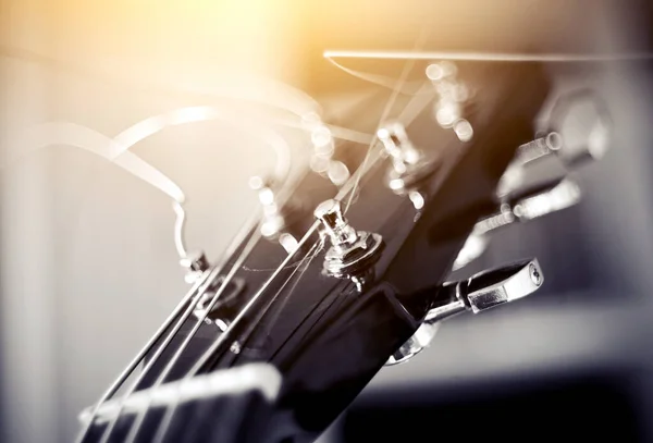 Музыкальный Инструмент Деталь Музыкального Инструмента Струны Гитаре — стоковое фото