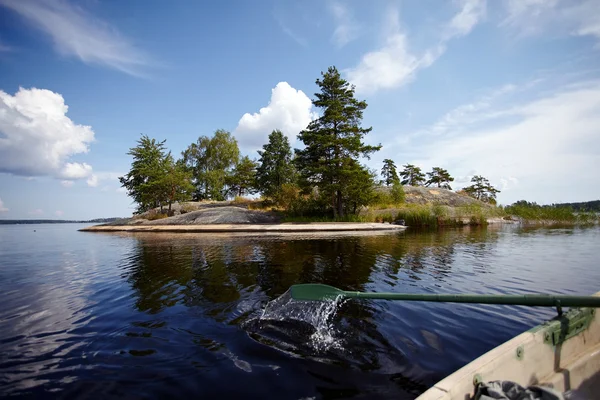 Ön i sjön. — Stockfoto