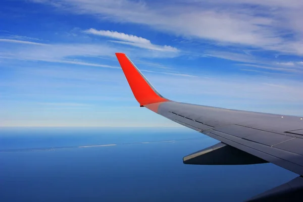 Avion Aile Dans Ciel Bleu — Photo