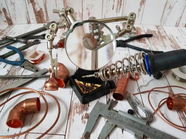 Bakır boruları lehimlemek için araçlar ve malzemeler