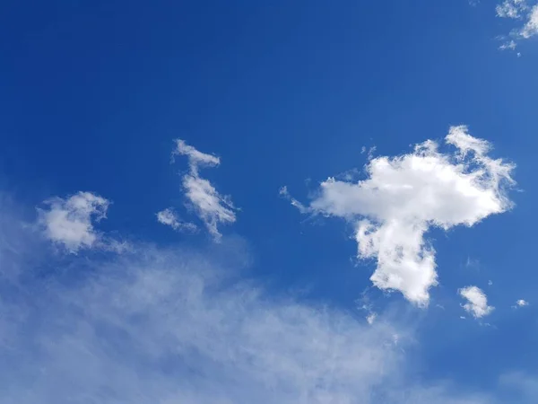 White Clouds Blue Sky — Stock Photo, Image