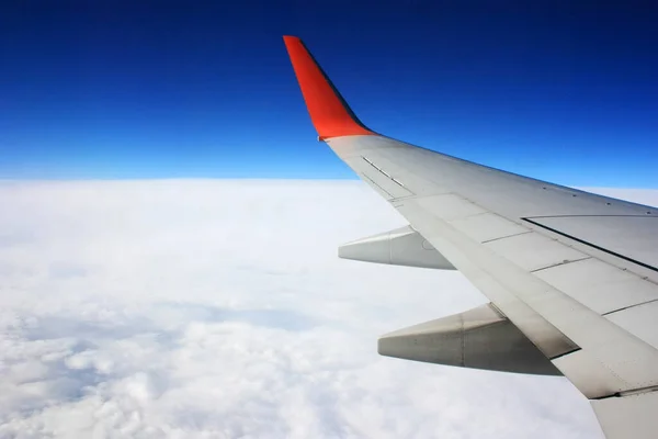 Крило Літака Блакитному Небі — стокове фото