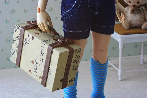 Miniature Vintage Suitcase Dolls — Stock Photo, Image