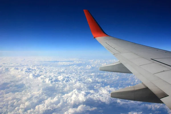 Asa Avião Céu Azul — Fotografia de Stock