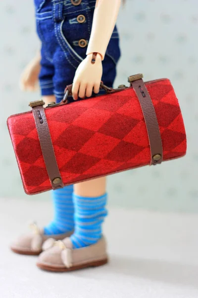 Miniature Retro Suitcase Doll — Stock Photo, Image