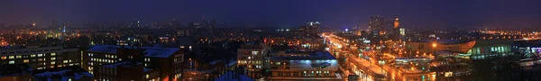 밤에 보이는 도시의 모습 — 스톡 사진