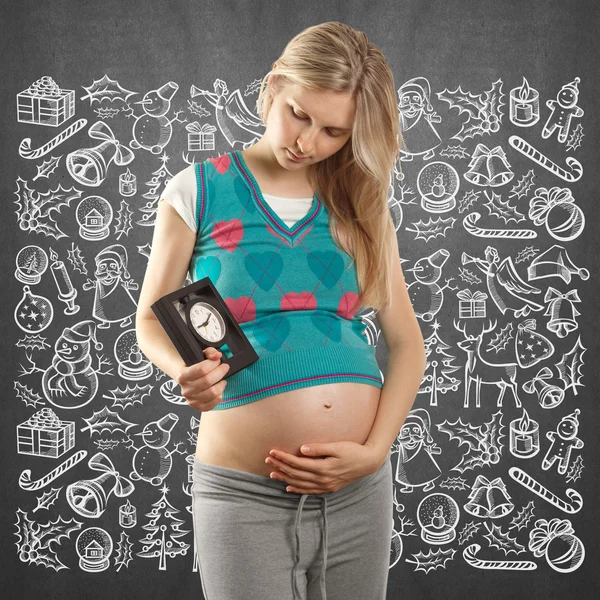 Kerstmis zwangere vrouw — Stockfoto