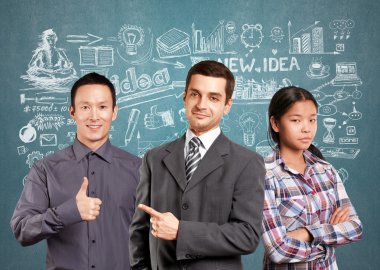 Asya takım ve takım elbiseli erkek