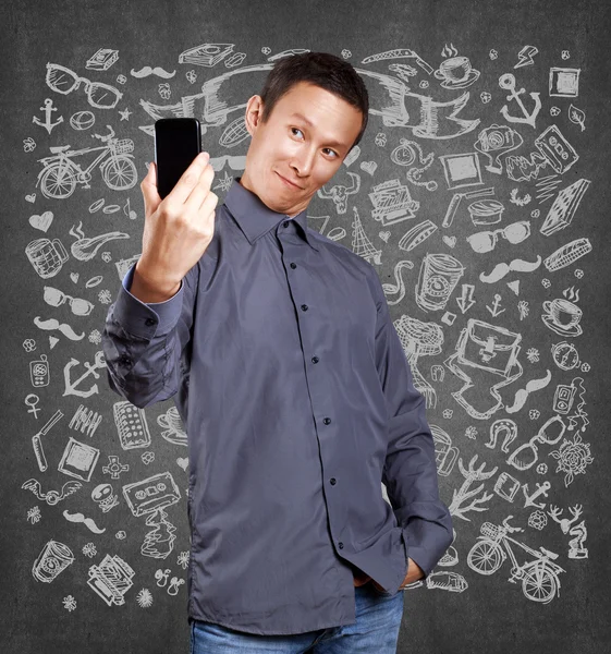 Asiático hombre haciendo selfie — Foto de Stock