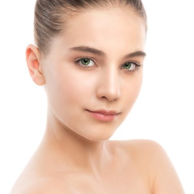 Bankacı Charlie'yle olan güzel esmer kadın portresi. Beyaz izole.