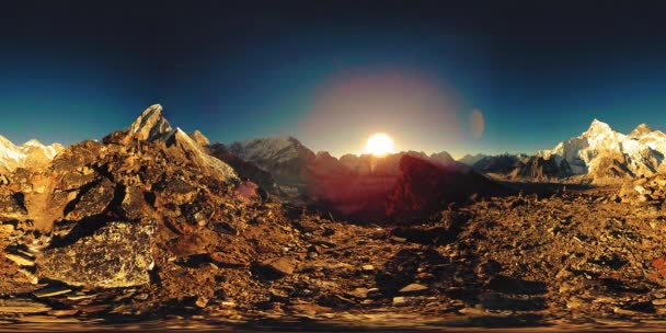 エベレスト黄金の夕日の時間の経過Uhd 4k 360 Vr 。山頂の太陽光 — ストック動画