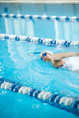 Genç kız açık gezinme kontur stili Yüzme gözlüğü