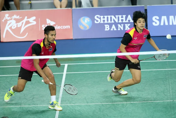 Maneepong JONGJIT y Sapsiree TAERATTANACHAI —  Fotos de Stock