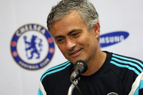 BANGKOK, THAILANDIA - 30 MAGGIO: Jose Mourinho manager del Chelsea medi — Foto Stock