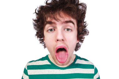 Çizgili tişört çocuk portresi