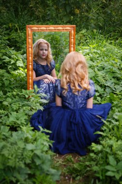 güzel küçük kız portresi